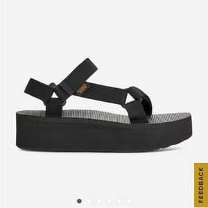 Flat form Tevas
